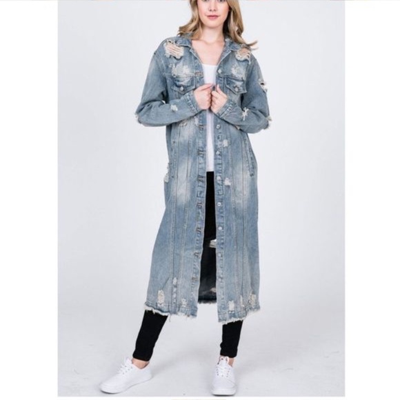 Jackets & Blazers - 3xHP💝Women’s distressed denim maxi jacket sz sm